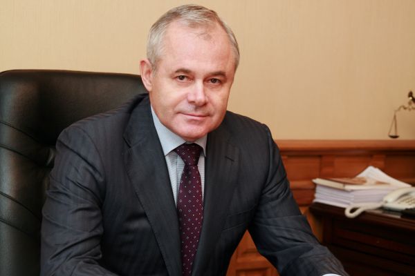 Сергея Минина представил зампред Верховного суда России Владимир Давыдов